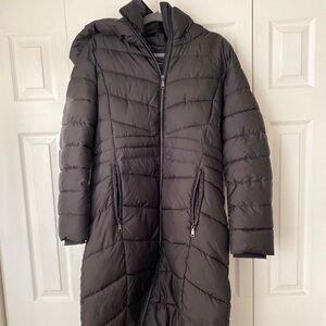 Tahari Women's Black Puffer Coat